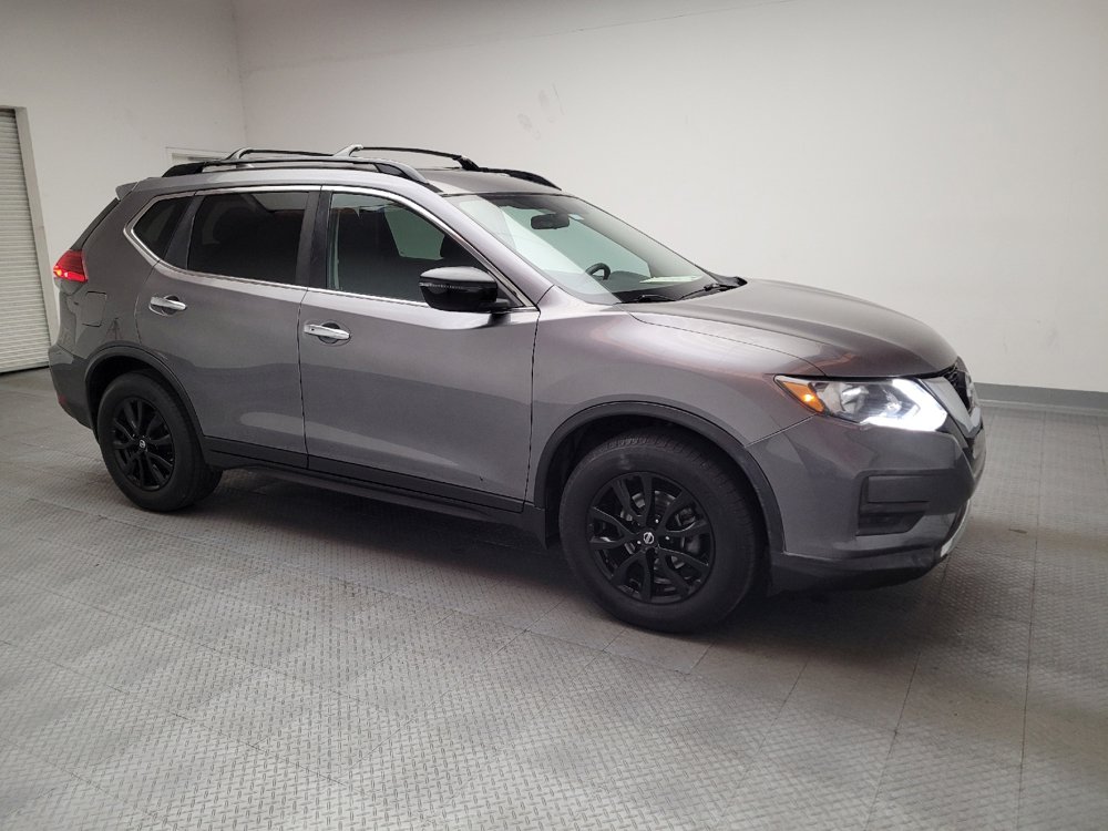 Used 2017 Nissan Rogue SV w/ Midnight Edition Package image 11