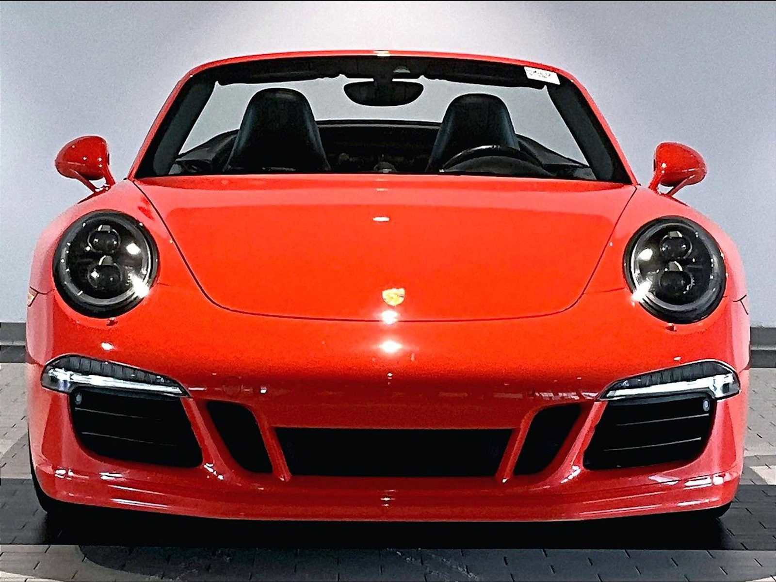 Used 2016 Porsche 911 Carrera GTS RWD image 13