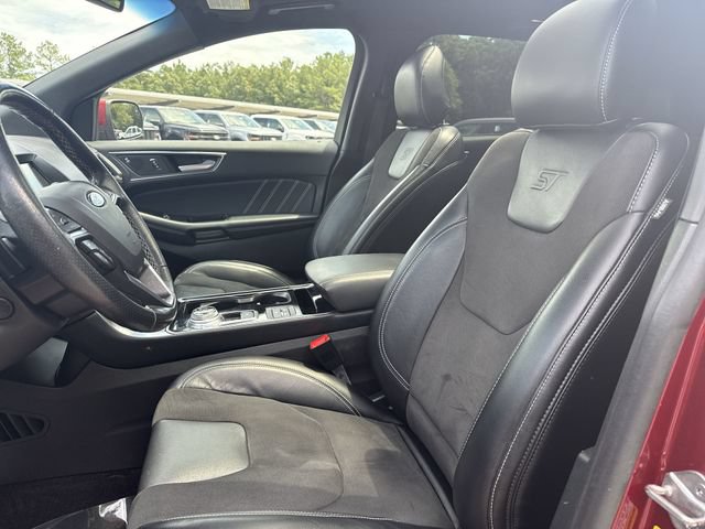 Used 2019 Ford Edge ST w/ Equipment Group 401A AWD/4WD image 11