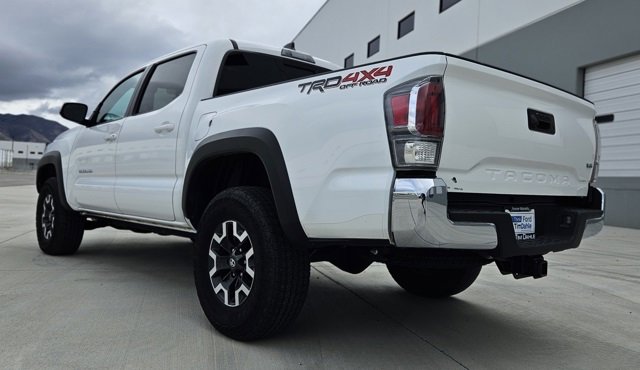 Used 2023 Toyota Tacoma TRD Off-Road image 3