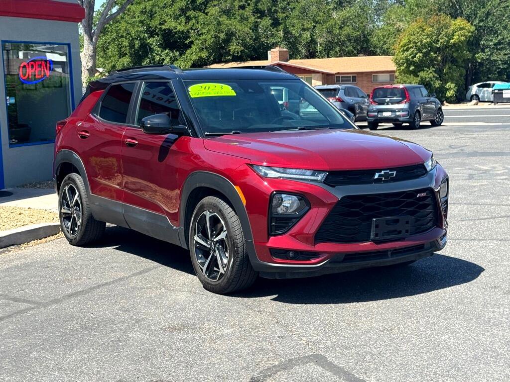 Used 2023 Chevrolet TrailBlazer RS image 3