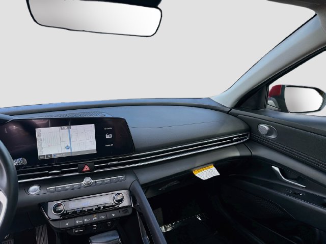 Certified 2025 Hyundai Elantra SEL FWD image 26