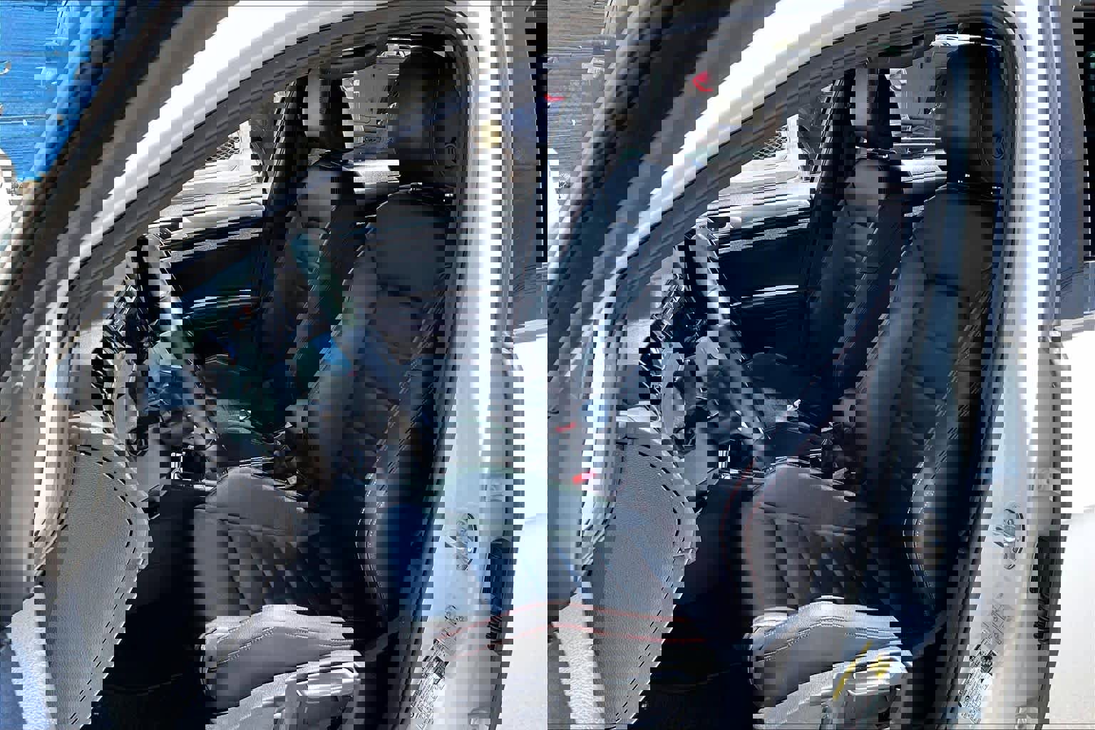 Used 2019 Volkswagen GTI SE FWD image 8