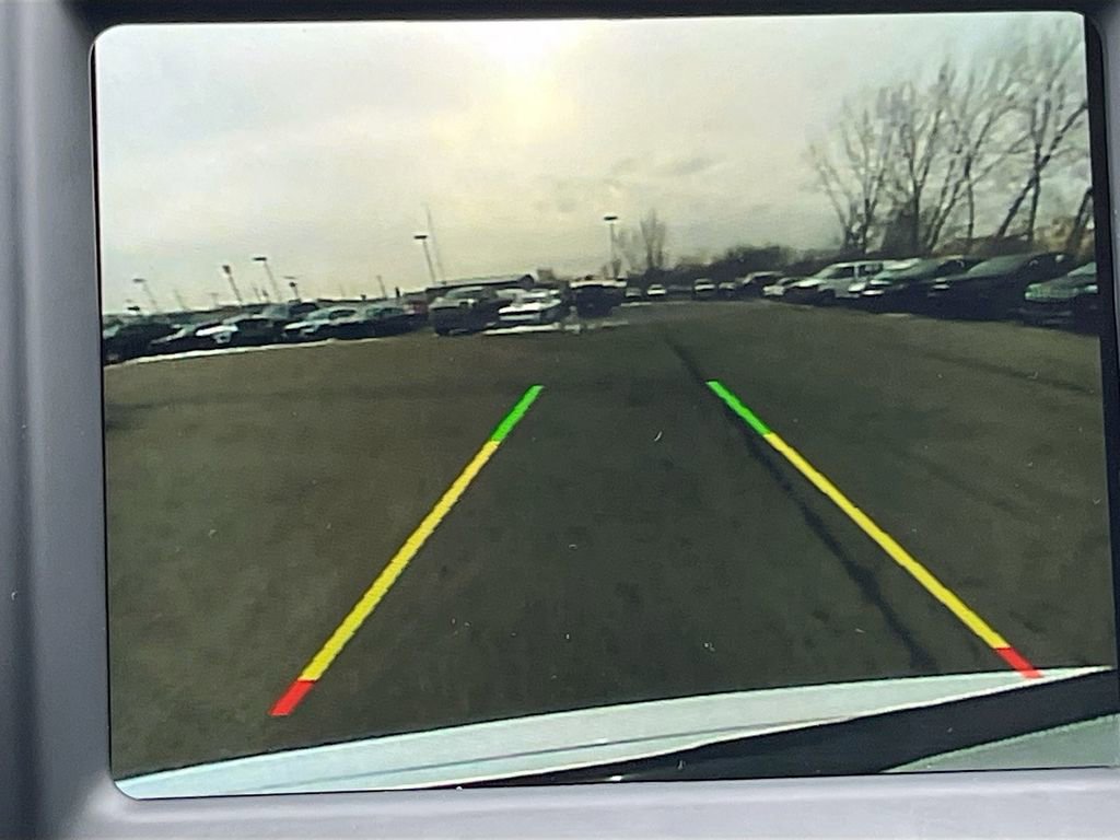 Used 2023 Chrysler 300 Touring L image 13