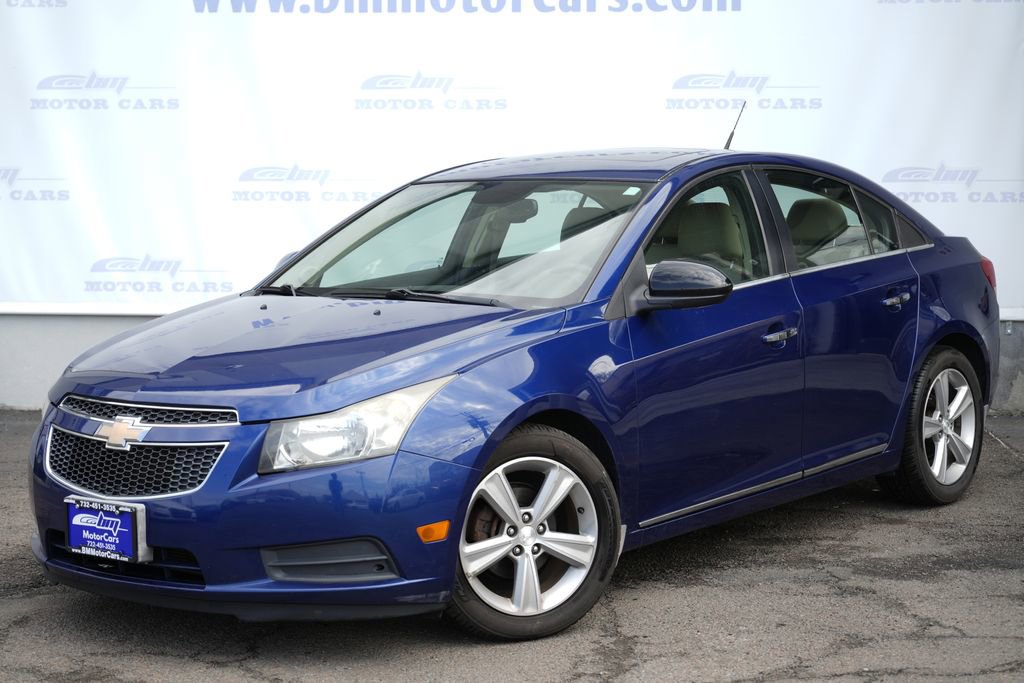 Used 2013 Chevrolet Cruze LT image 2