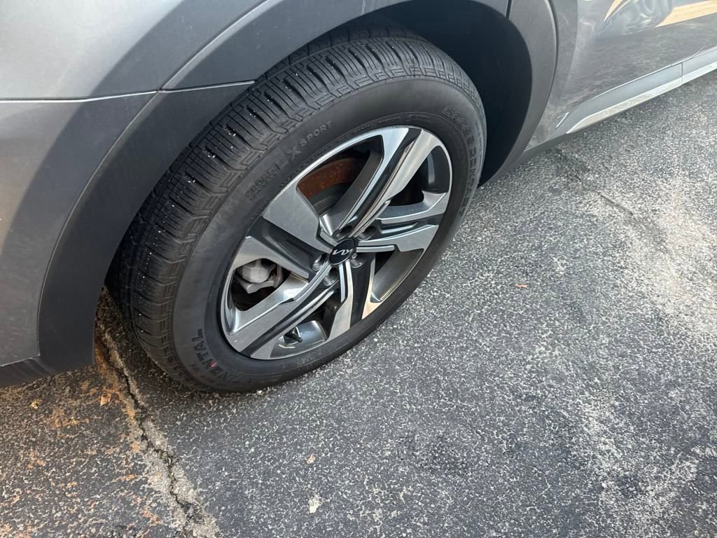 Certified 2023 Kia Sorento SX Prestige image 23