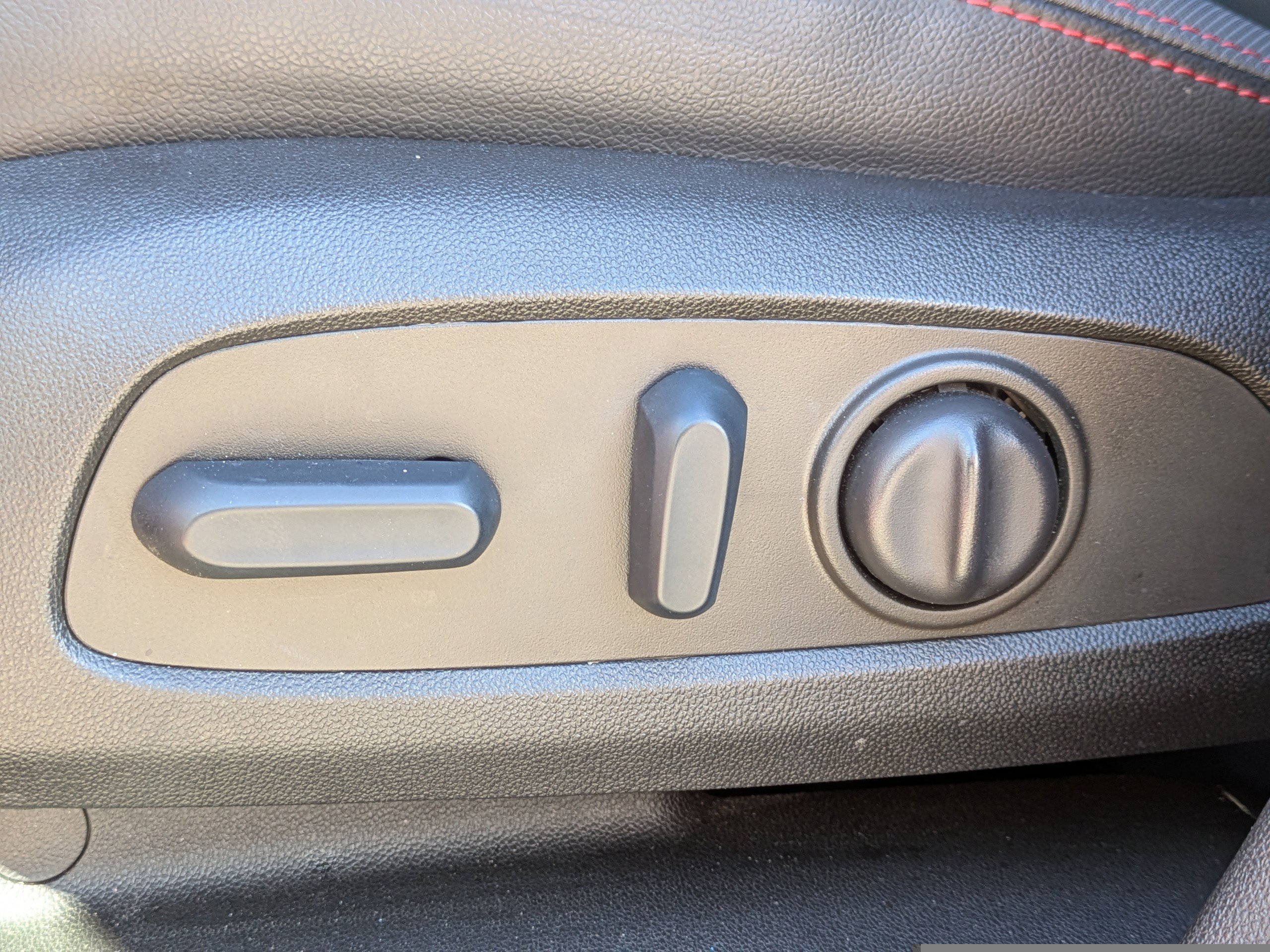 Used 2022 Chevrolet Equinox RS image 22