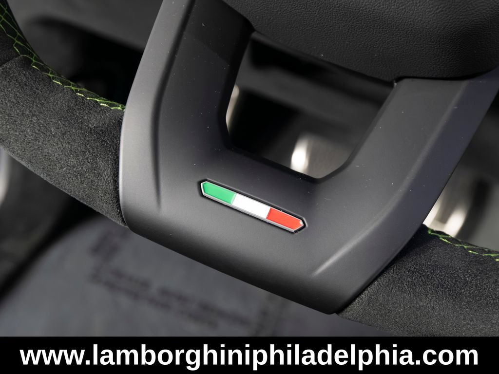 Used 2024 Lamborghini Urus Performante AWD/4WD image 22