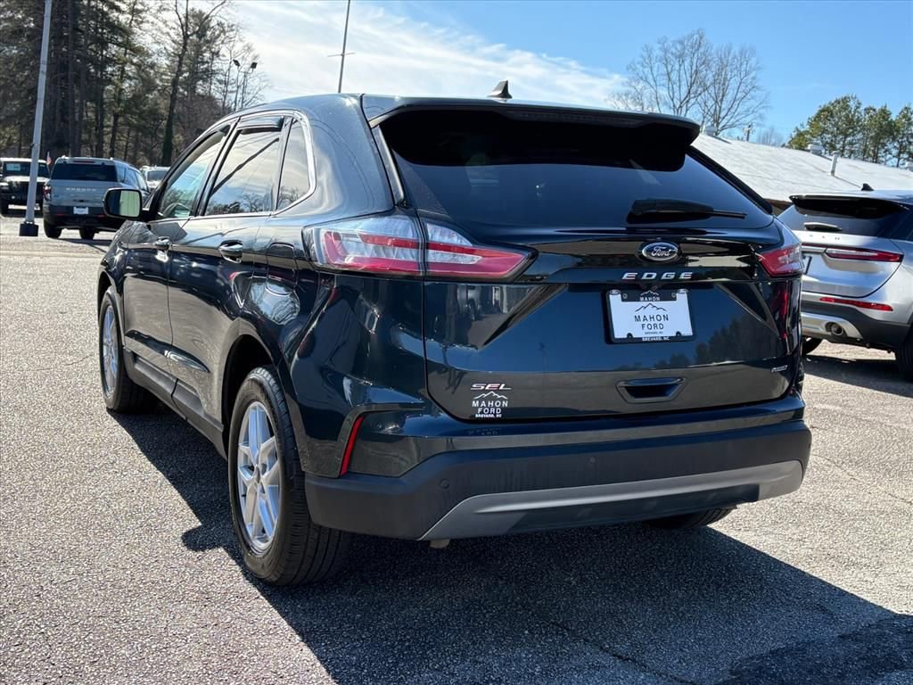 Used 2024 Ford Edge SEL AWD/4WD image 5