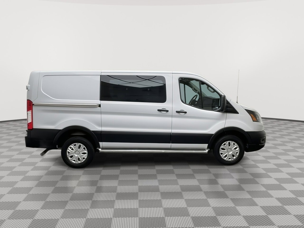 Certified 2025 Ford Transit 250 Low Roof w/ Exterior Upgrade Package RWD image 30