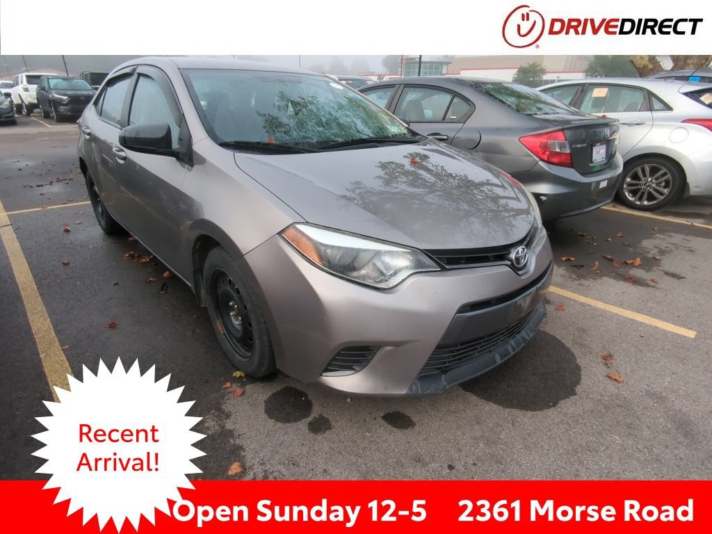 Used 2015 Toyota Corolla LE FWD image 1