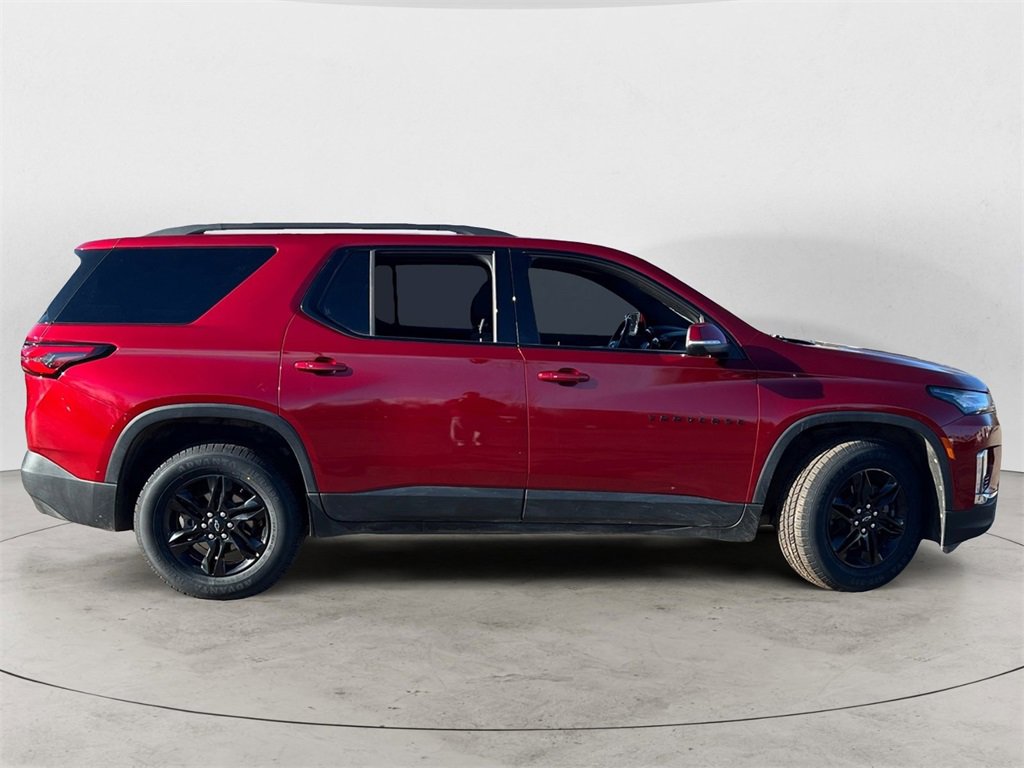 Used 2023 Chevrolet Traverse LT w/ Midnight/Sport Edition video 2