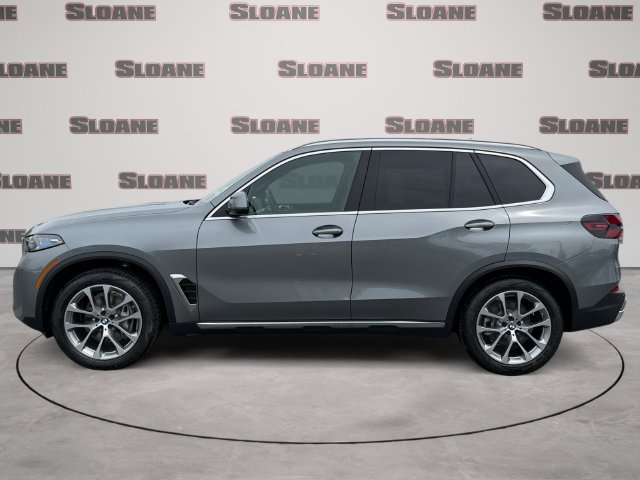 New 2026 BMW X5 xDrive40i w/ Premium Package AWD/4WD image 2