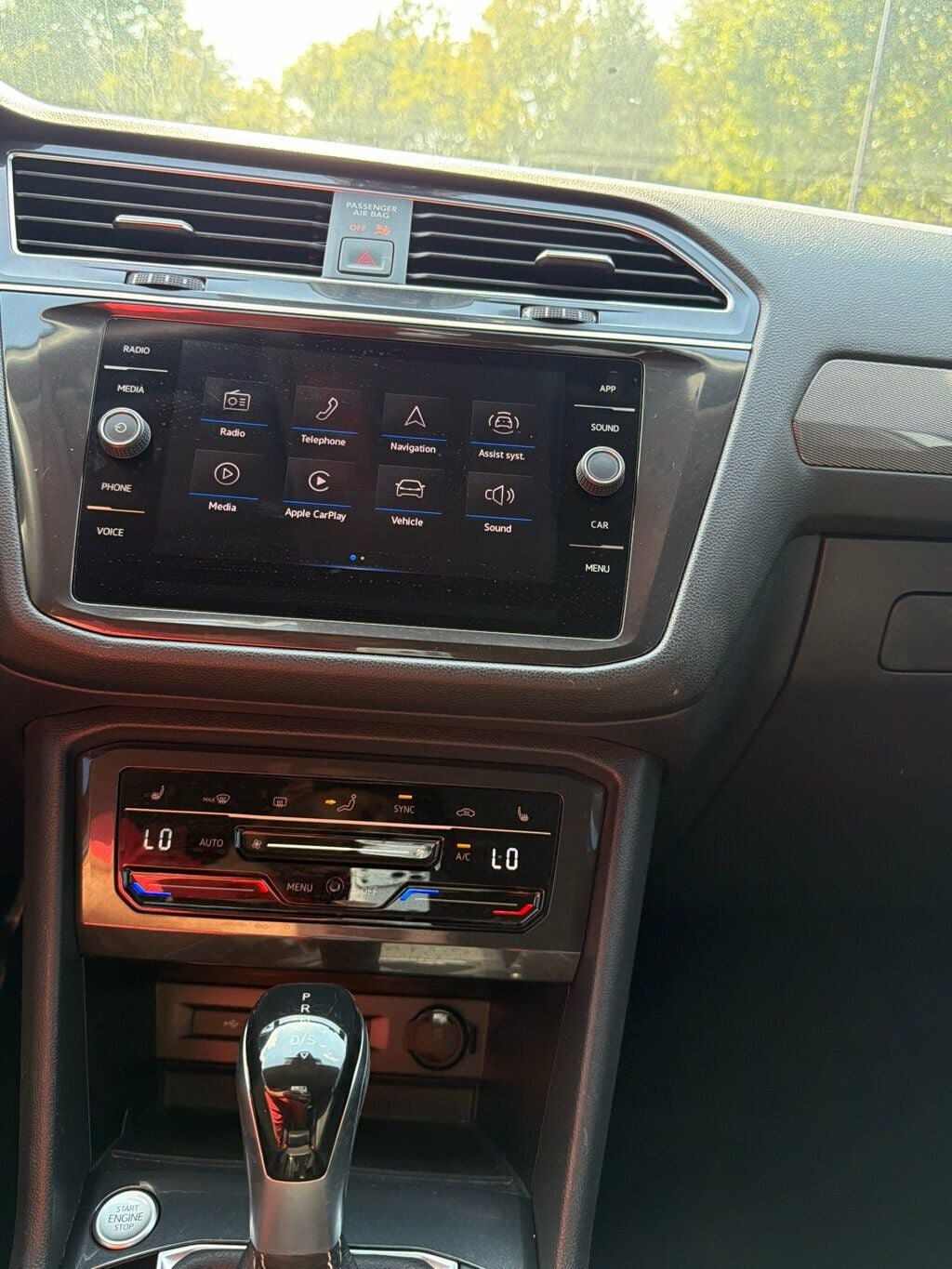 Used 2023 Volkswagen Tiguan SE FWD image 19