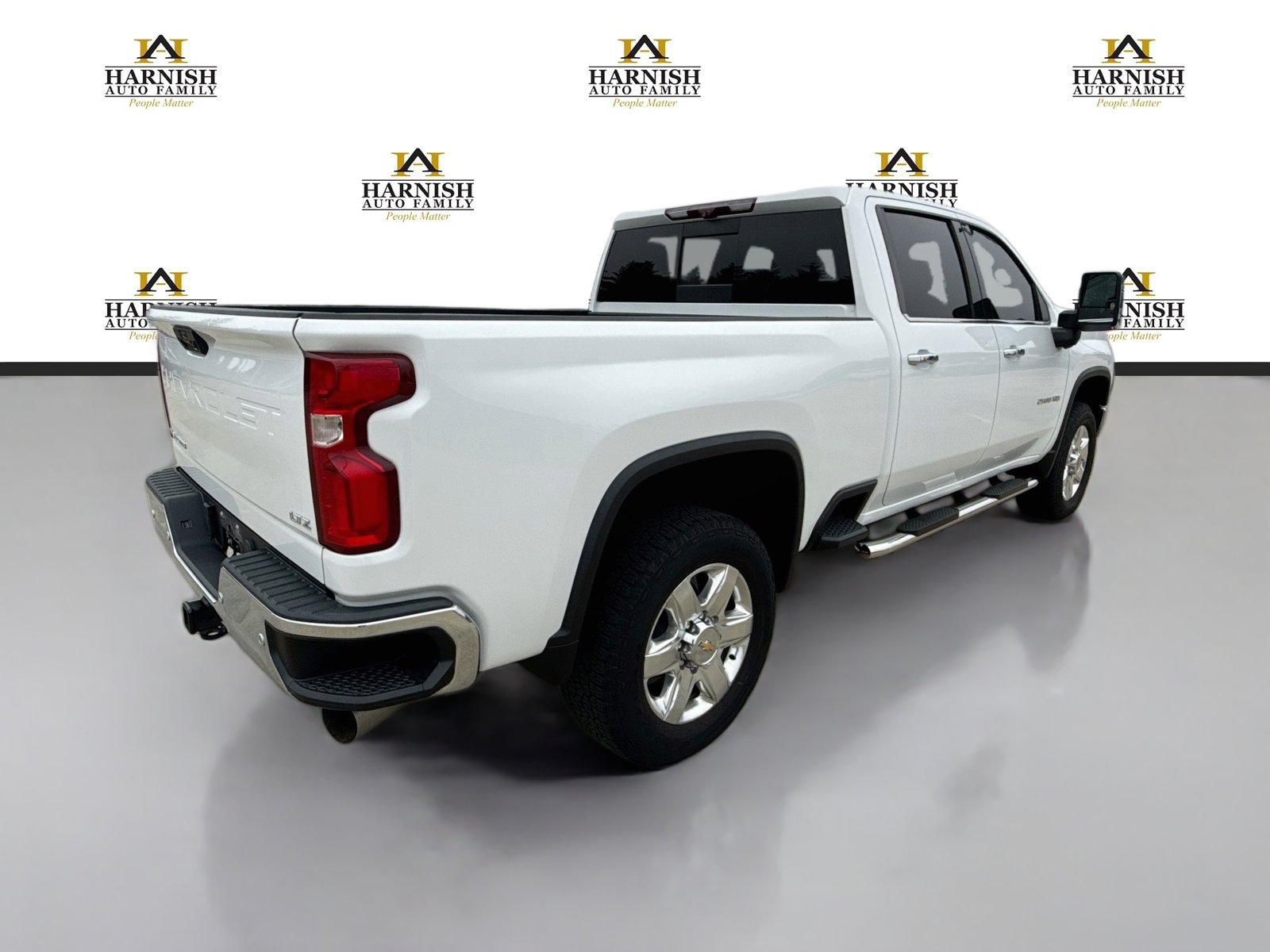 Used 2023 Chevrolet Silverado 2500 LTZ w/ LTZ Premium Package AWD/4WD image 6