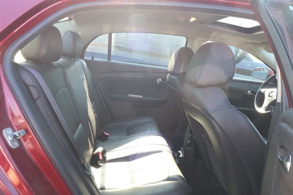 Used 2011 Chevrolet Malibu LTZ FWD image 30