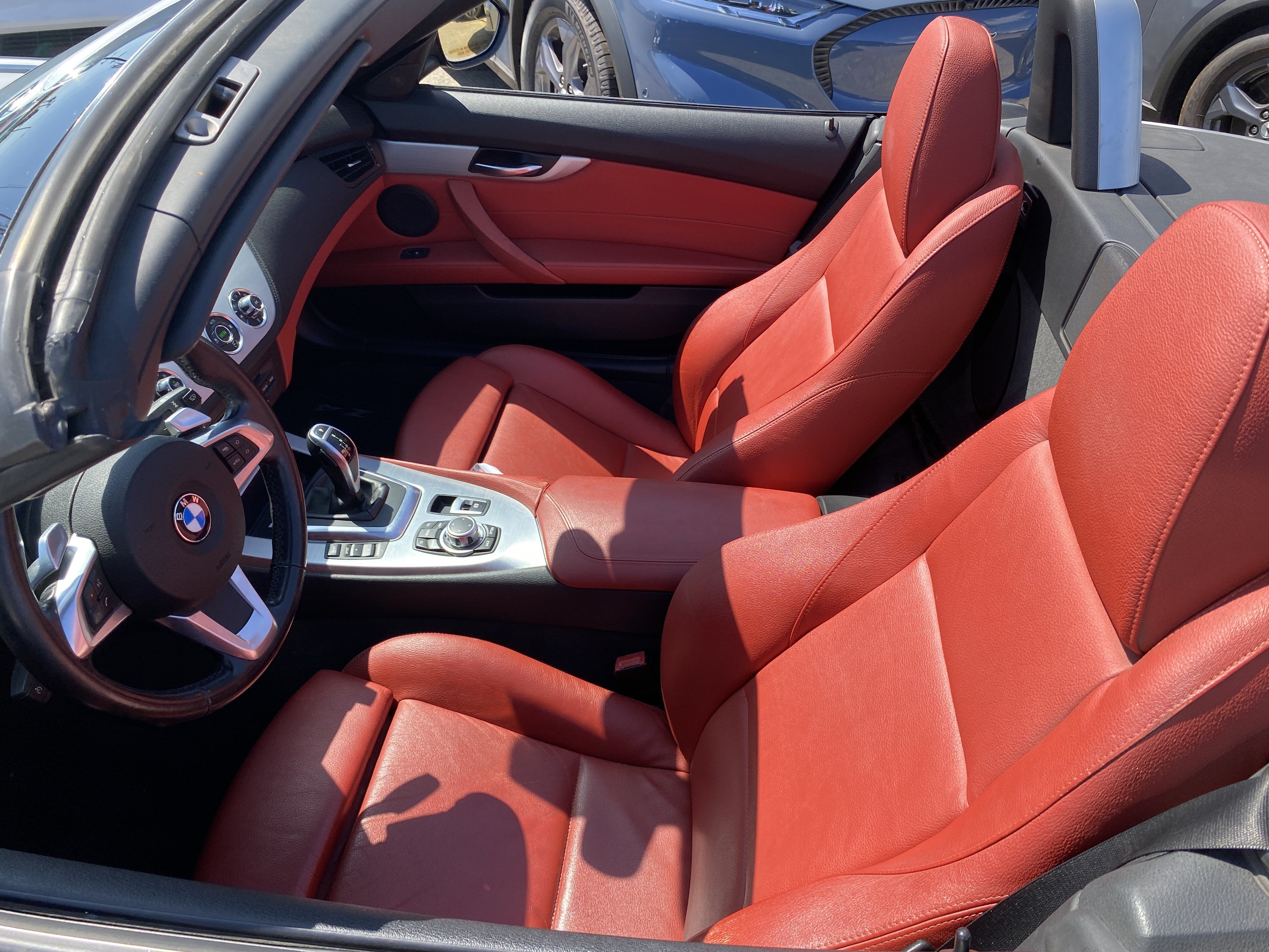 Used 2011 BMW Z4 sDrive35i RWD image 13
