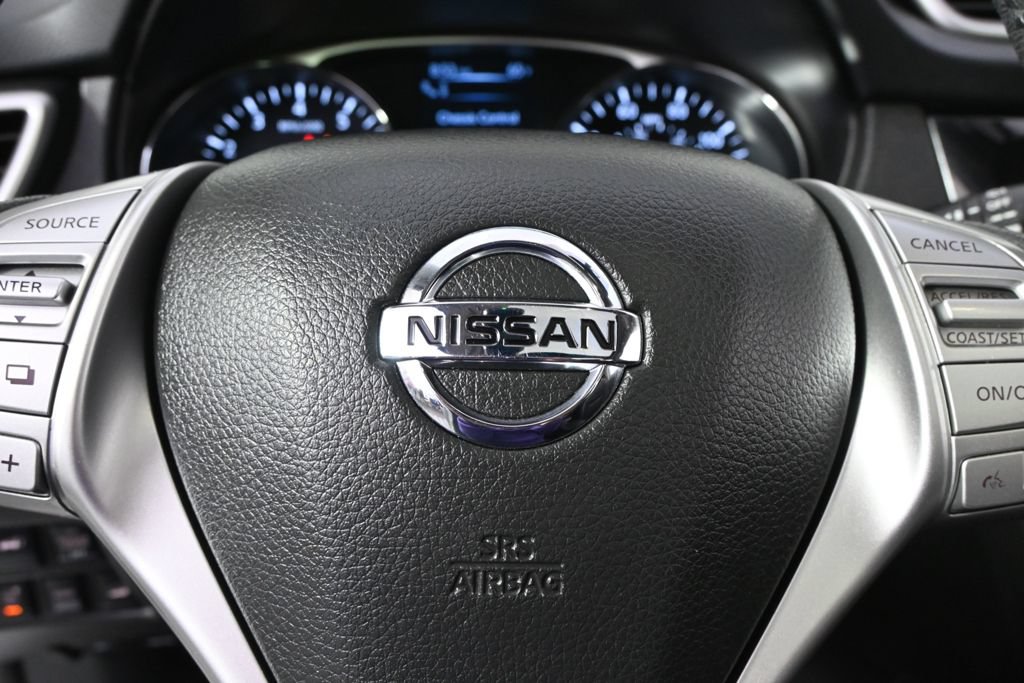 Used 2016 Nissan Rogue SL w/ SL Premium Package AWD/4WD image 35