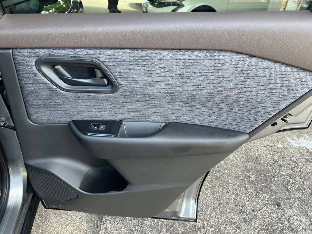 Certified 2023 Nissan Rogue S AWD/4WD image 16