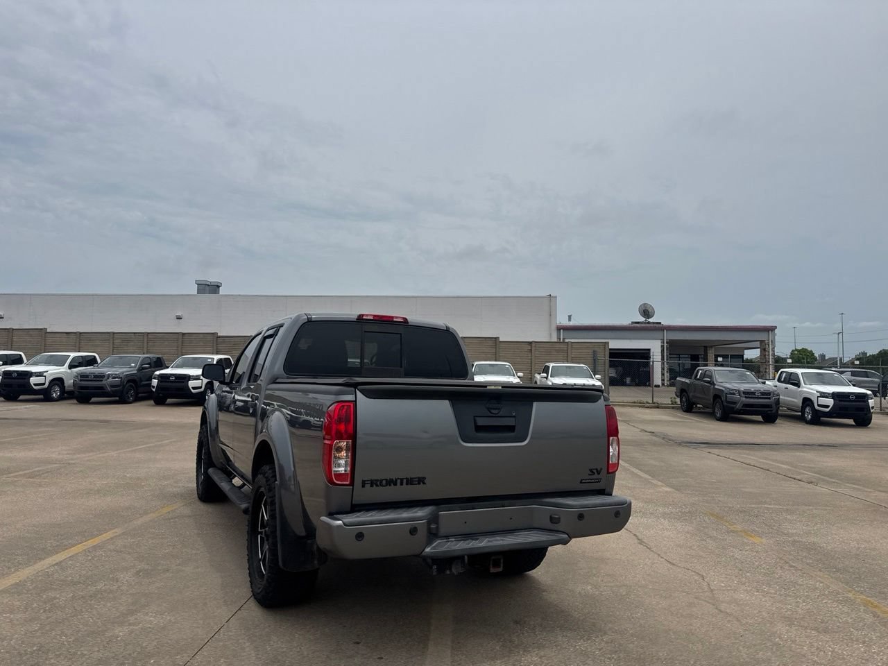 Certified 2020 Nissan Frontier SV w/ Midnight Edition Floor Mats RWD image 17