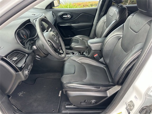 Used 2023 Jeep Cherokee Altitude Lux image 20