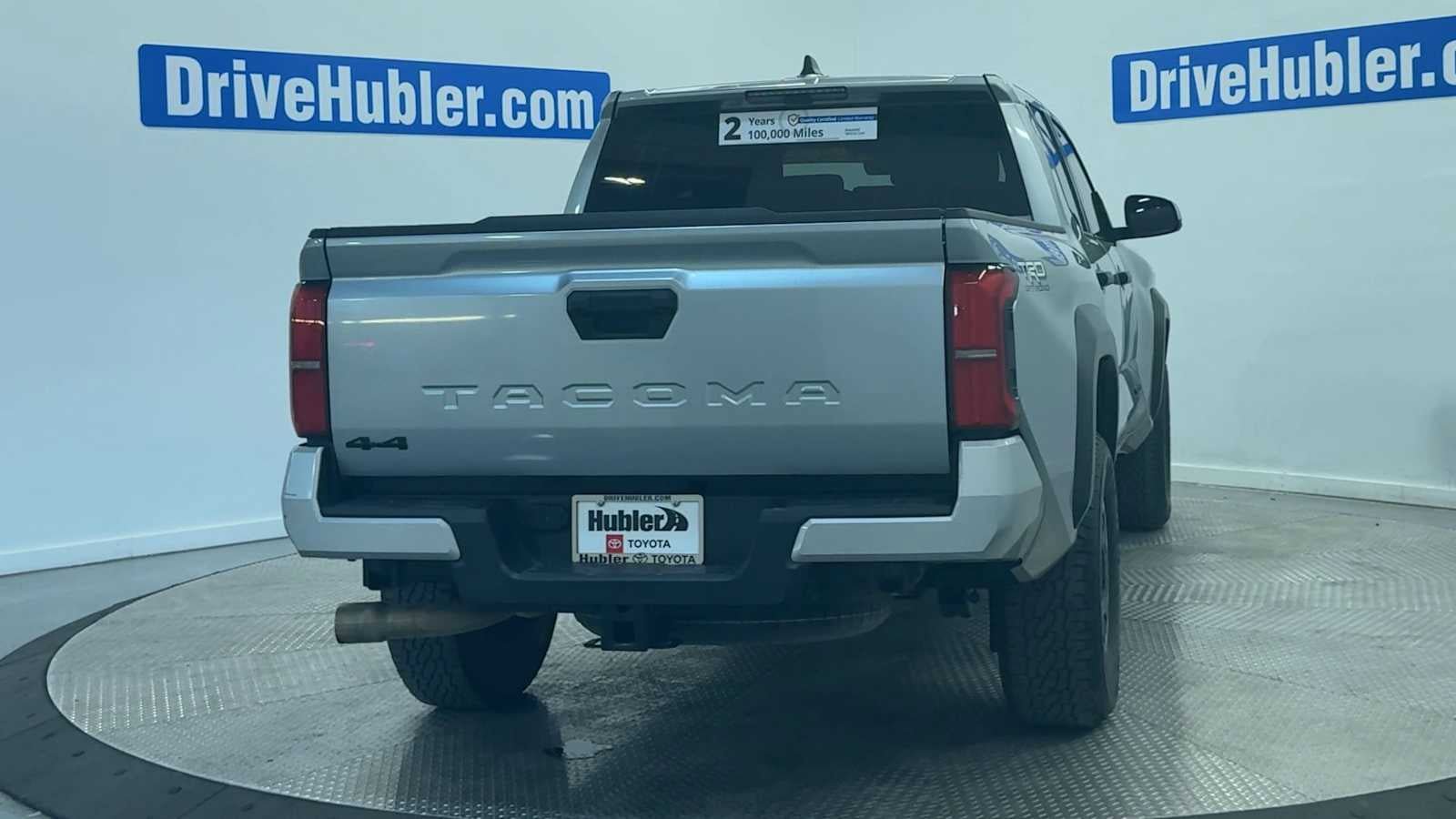 Used 2024 Toyota Tacoma TRD Off-Road AWD/4WD image 7