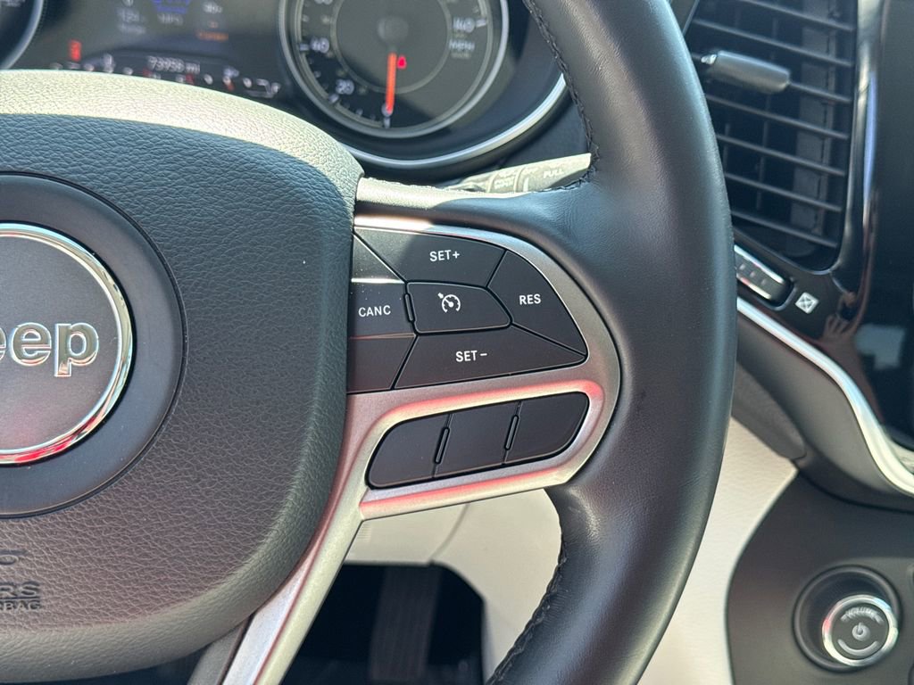 Used 2020 Jeep Cherokee Limited image 26