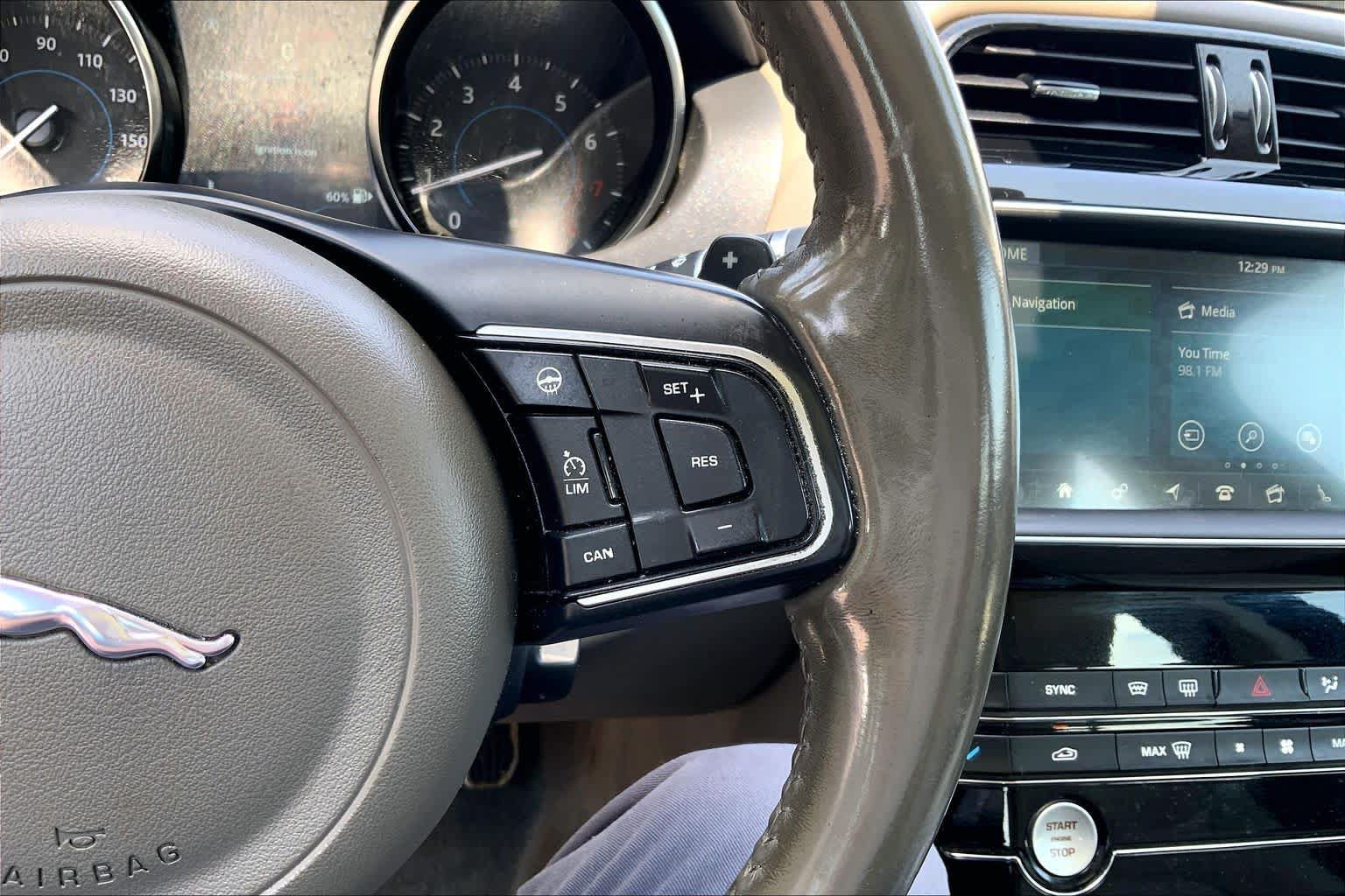 Used 2019 Jaguar XE Premium AWD/4WD image 23