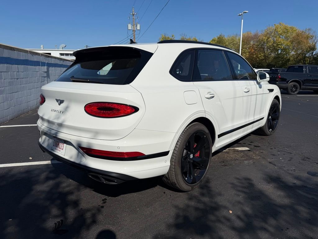 Used 2023 Bentley Bentayga image 5