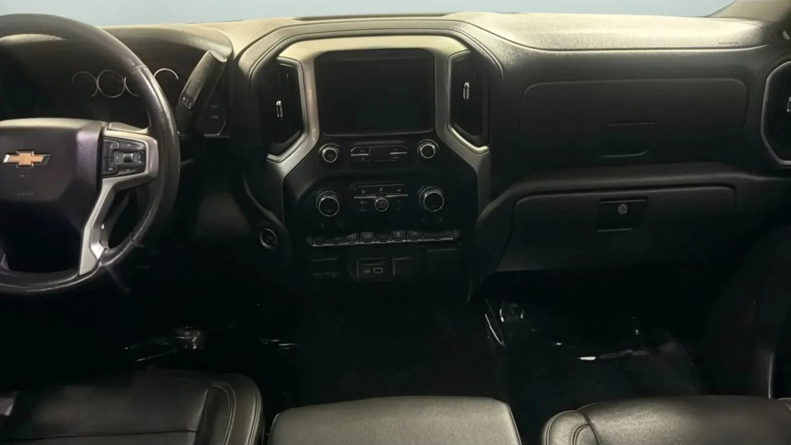 Used 2020 Chevrolet Silverado 1500 LT w/ Texas Edition AWD/4WD image 16