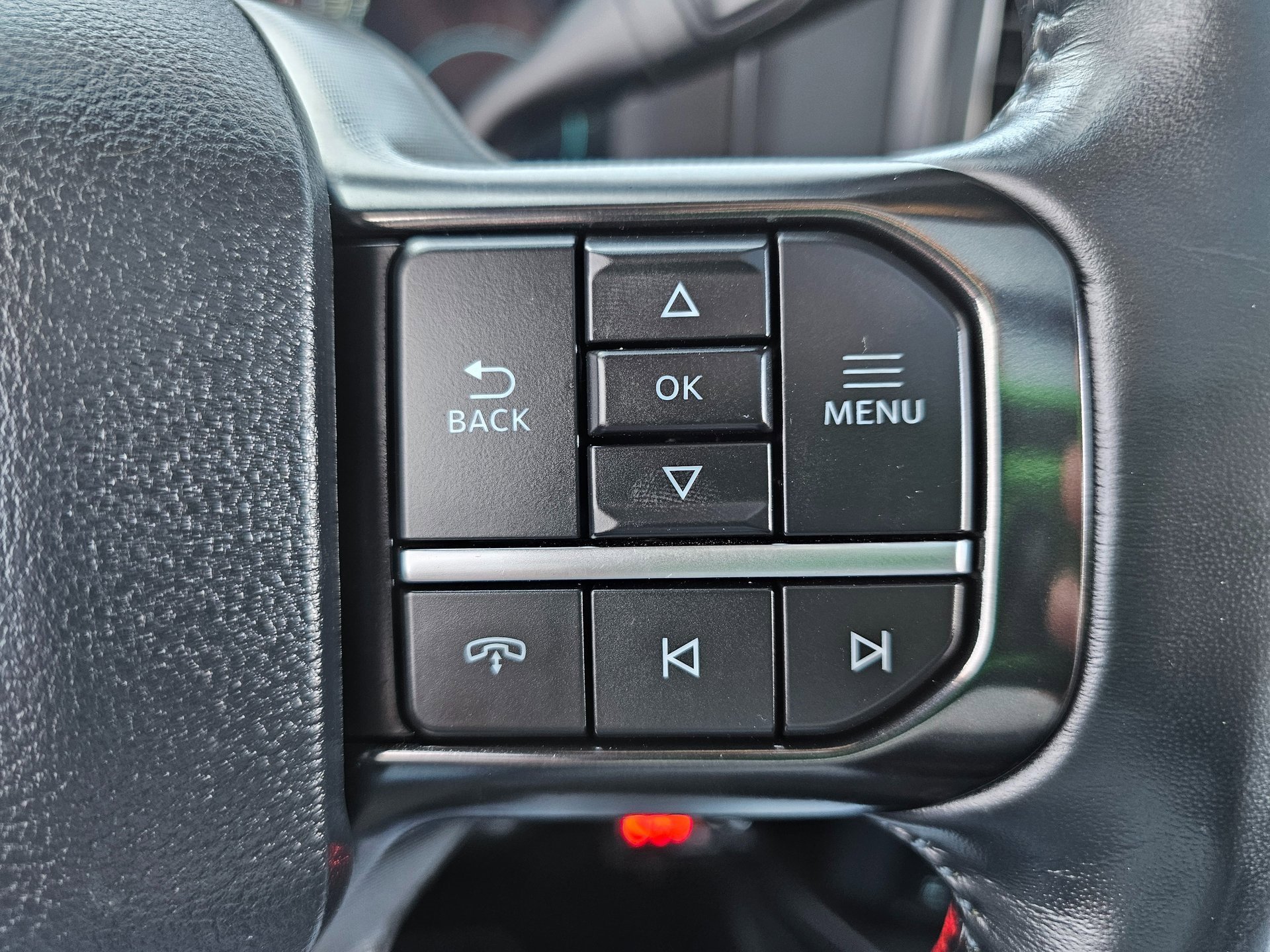 Used 2025 Ford F250 Platinum w/ FX4 Off-Road Package image 63