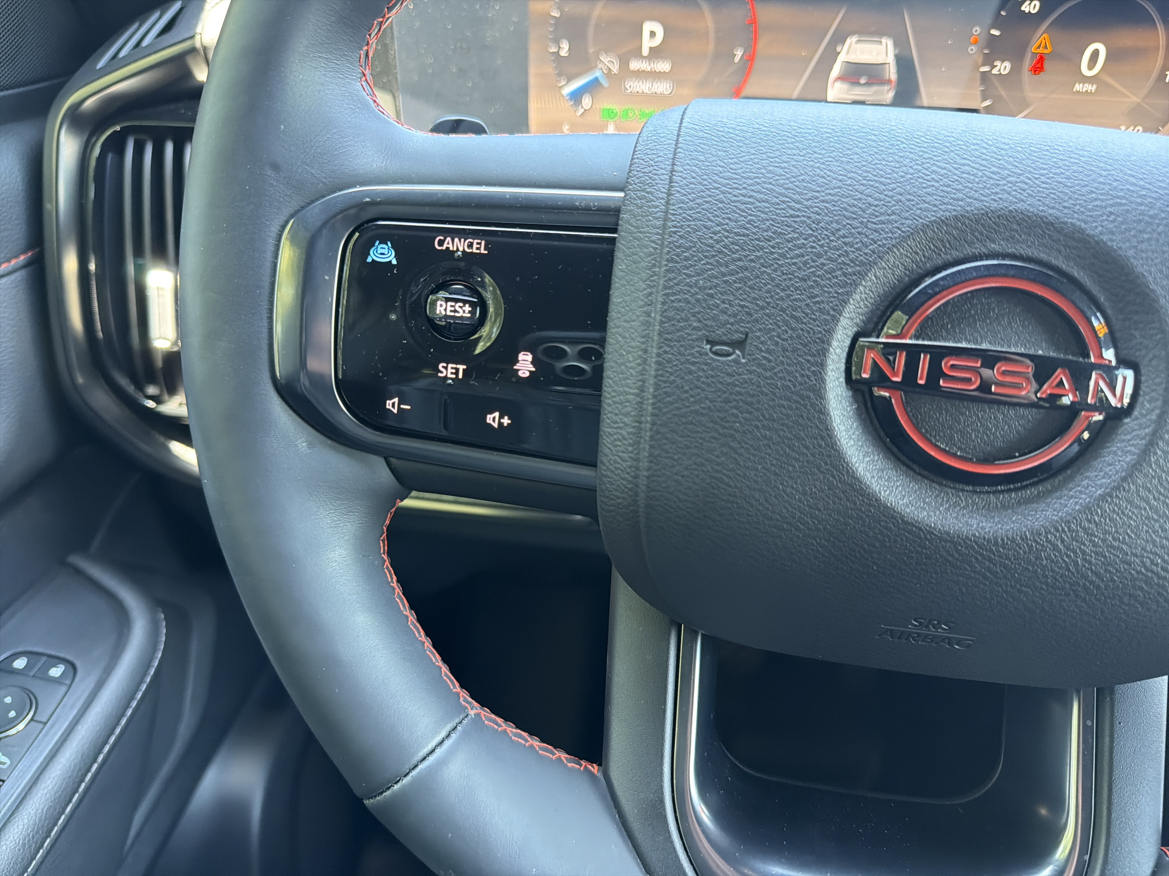 Used 2025 Nissan Armada PRO-4X w/ Pro-4X Premium Package AWD/4WD image 19