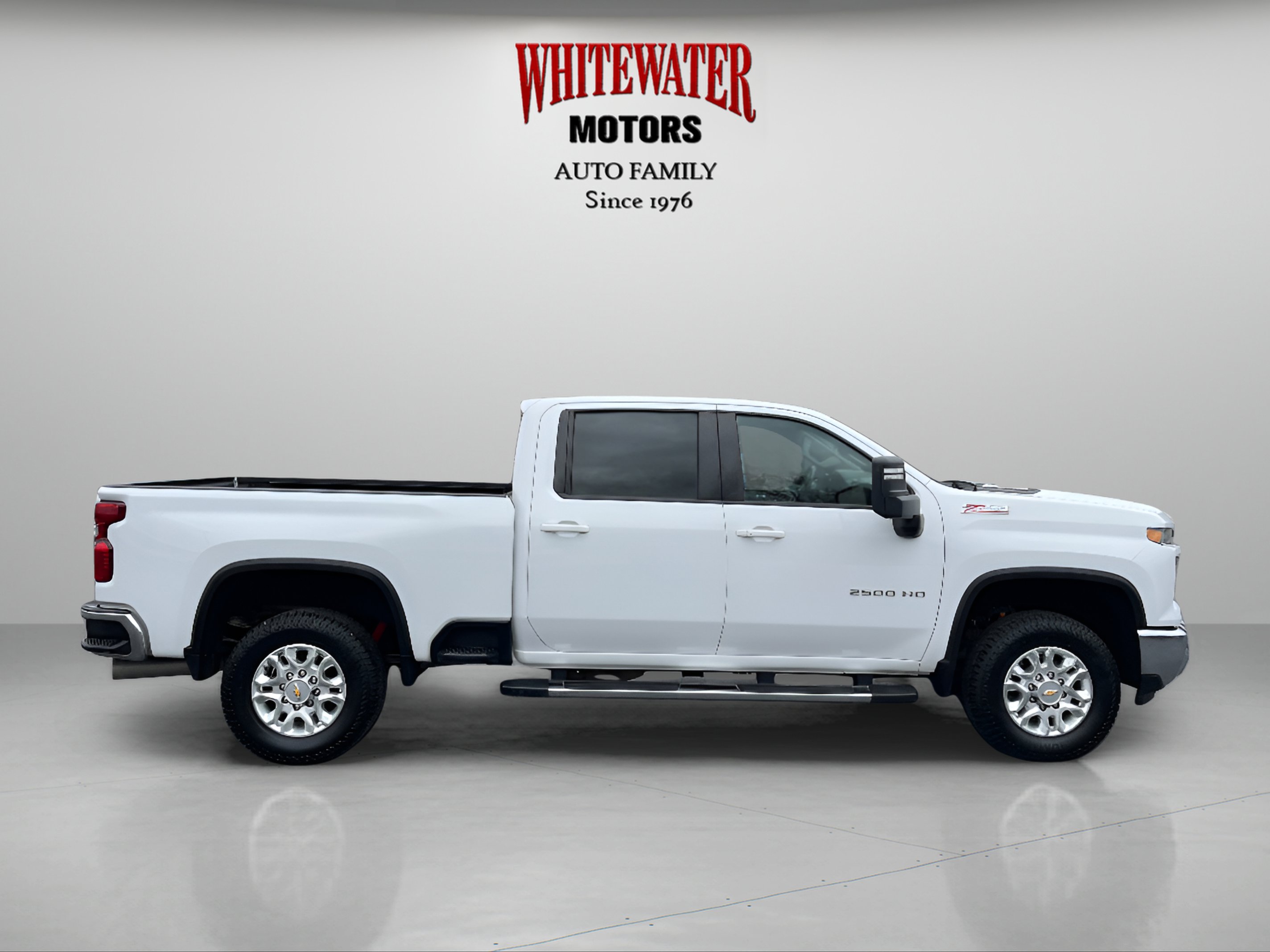 Used 2024 Chevrolet Silverado 2500 LT image 6