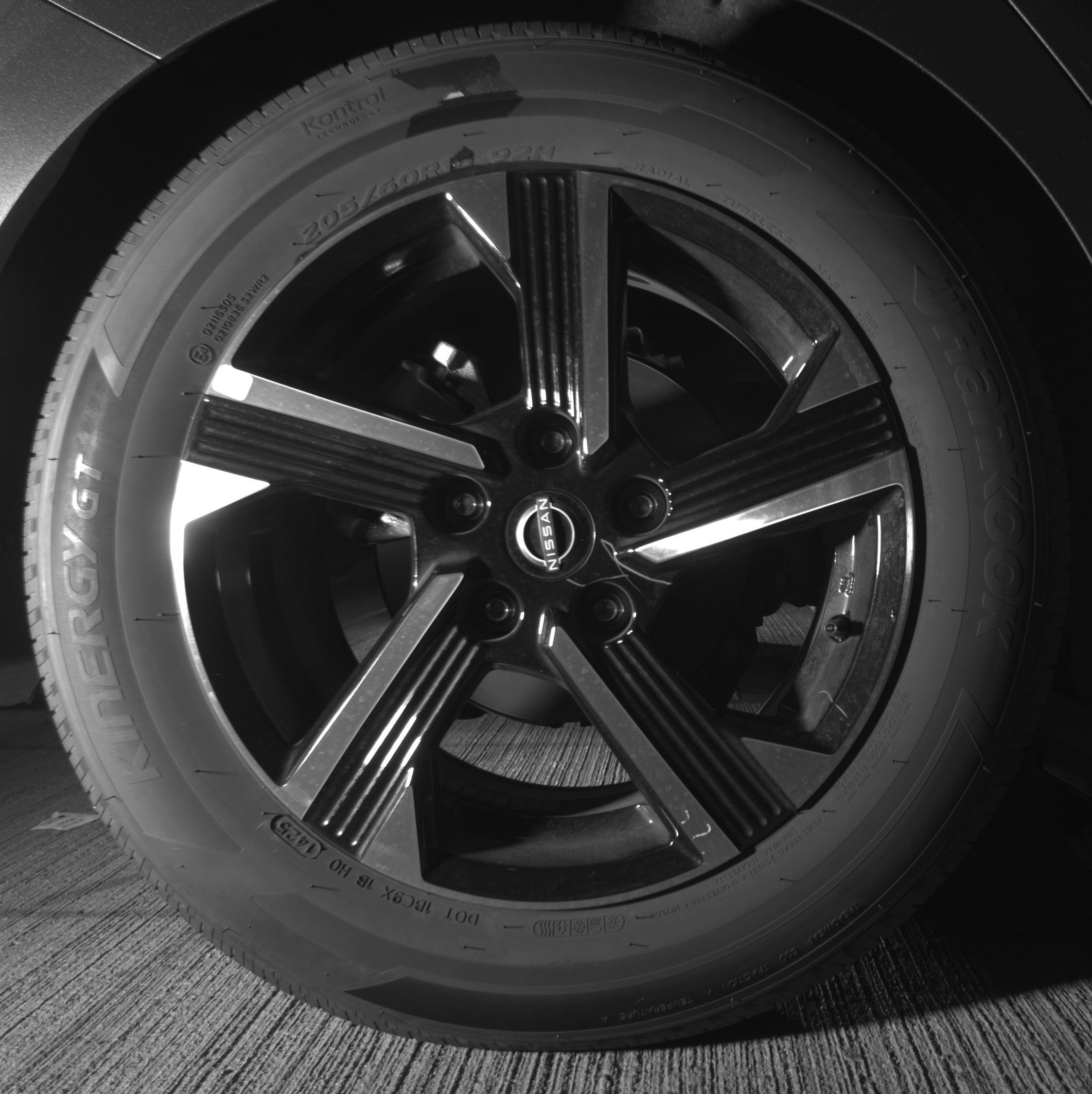 Used 2025 Nissan Sentra SV image 15