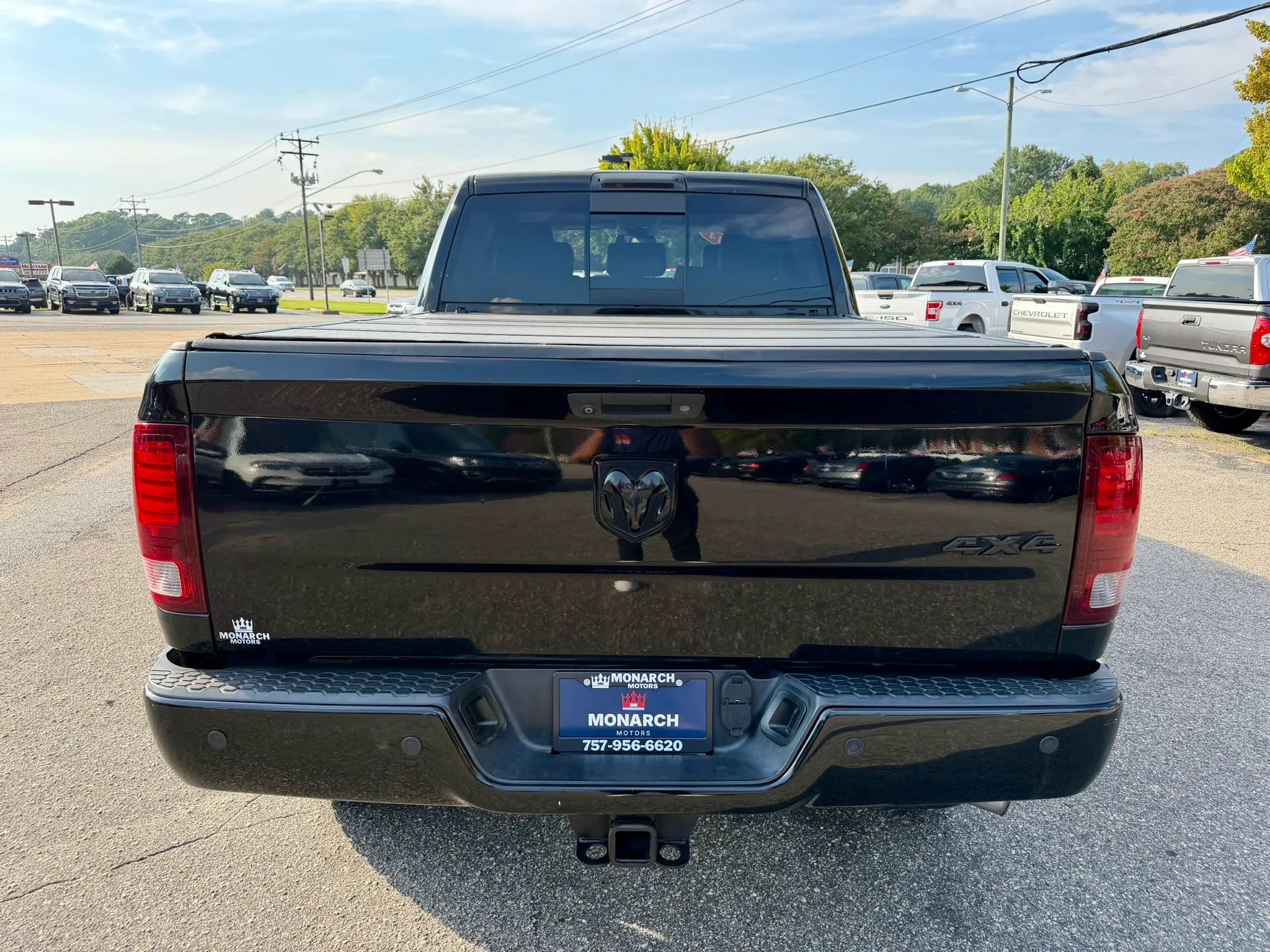 Used 2014 RAM 2500 Laramie w/ Black Appearance Group AWD/4WD image 4