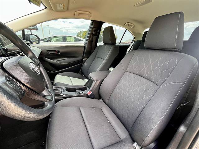 Used 2025 Toyota Corolla LE FWD image 11