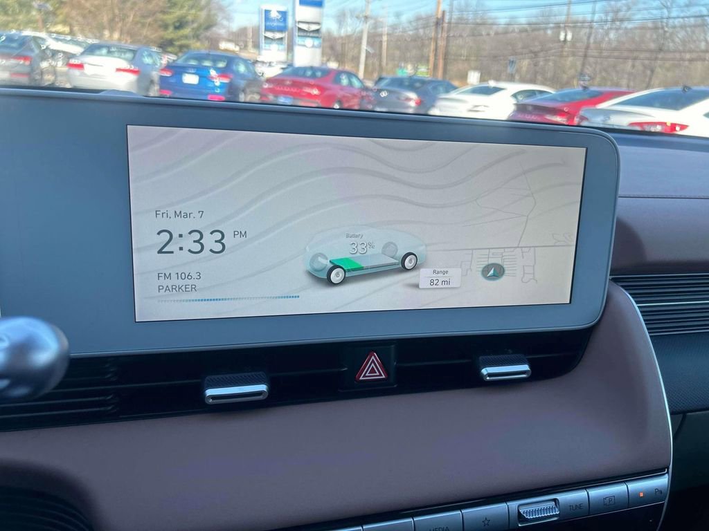 Used 2024 Hyundai Ioniq 5 Limited image 25