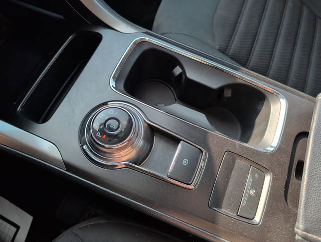 Used 2019 Ford Fusion SE image 19