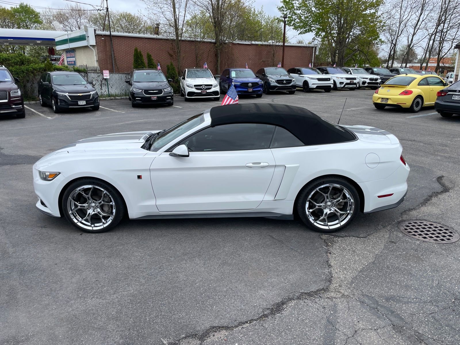Used 2015 Ford Mustang GT Premium image 36