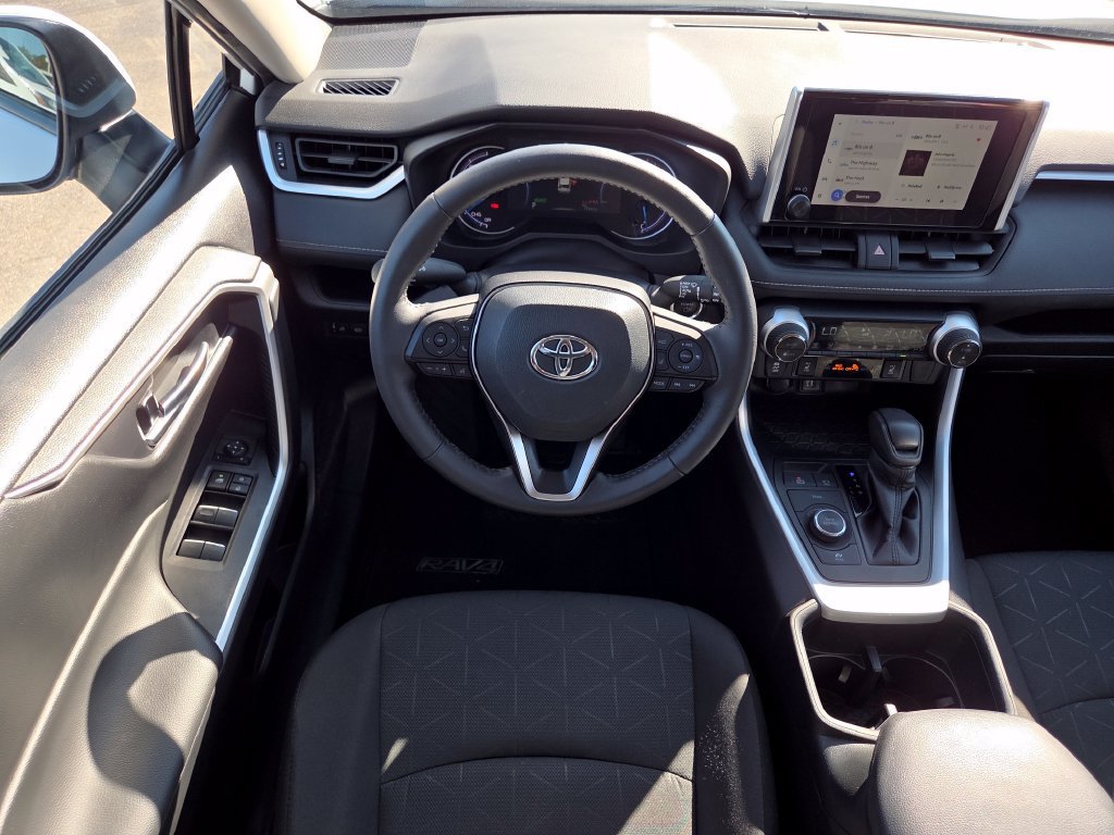 Used 2024 Toyota RAV4 XLE w/ Convenience Package AWD/4WD image 6