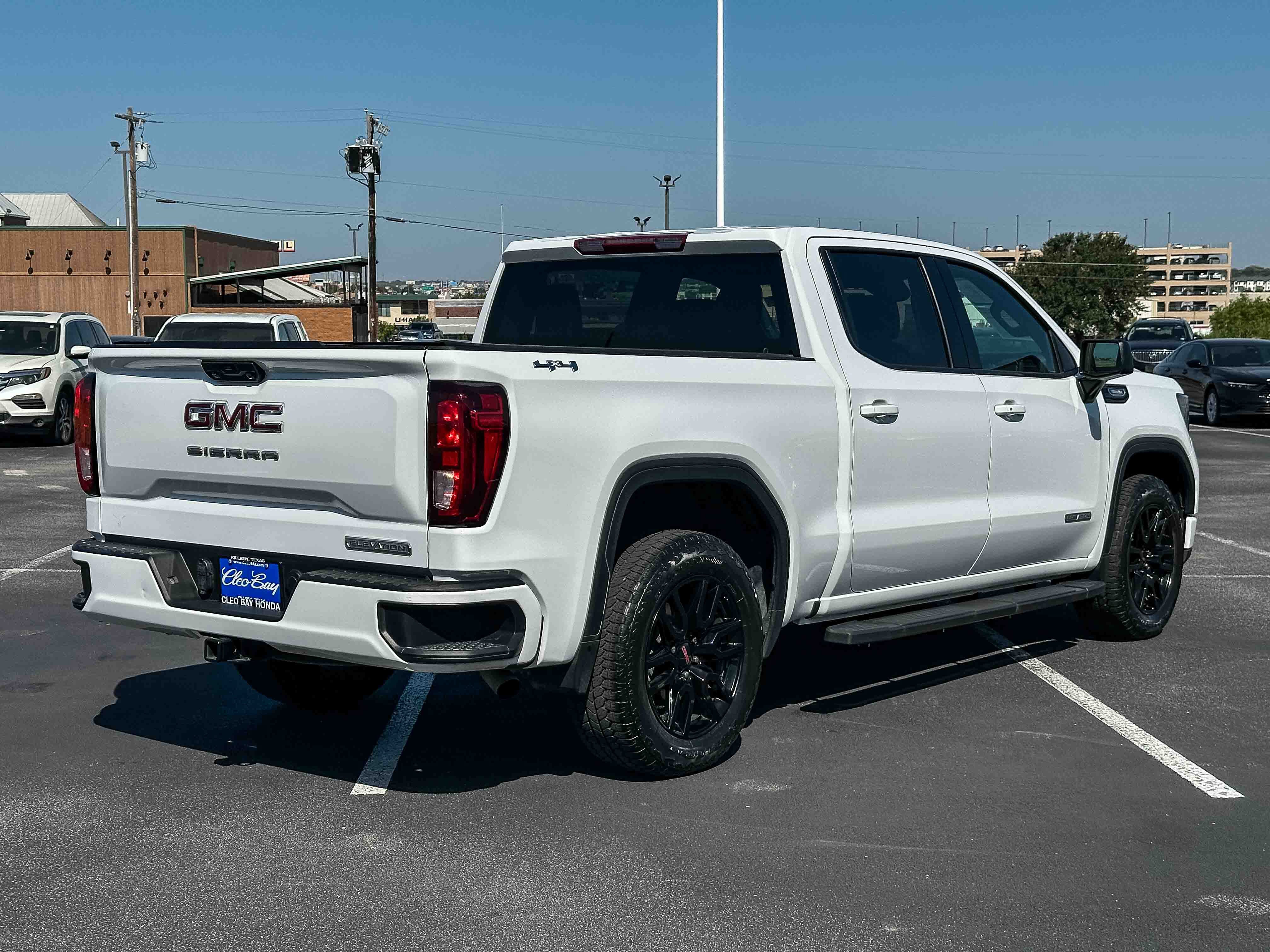 Used 2024 GMC Sierra 1500 Elevation AWD/4WD image 6