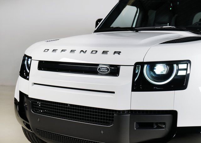New 2026 Land Rover Defender 110 X-Dynamic SE image 27