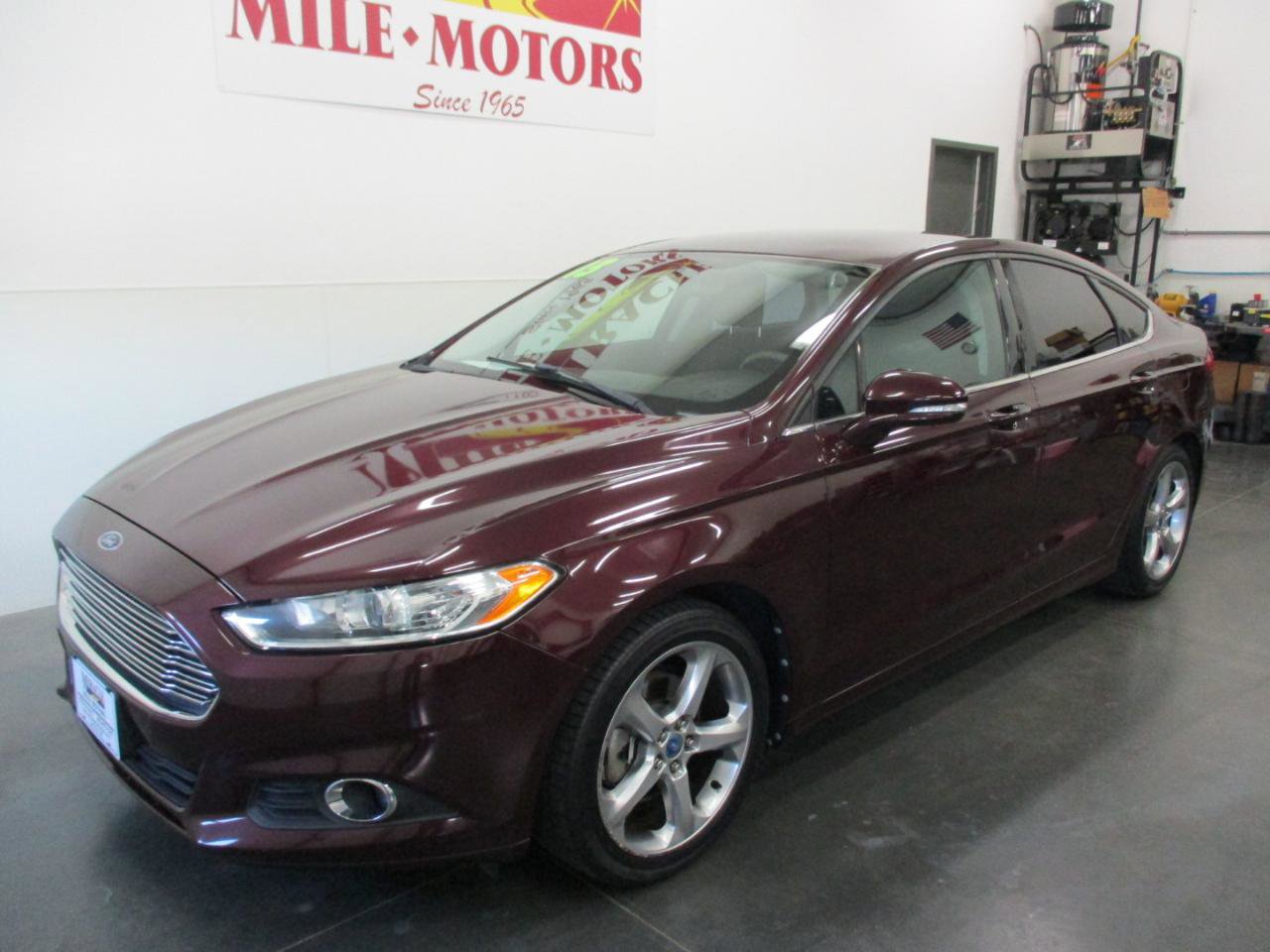 Used 2013 Ford Fusion SE FWD image 3