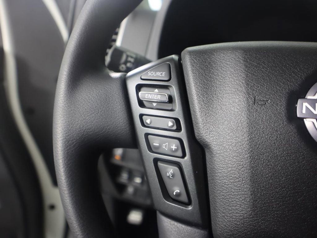 Certified 2024 Nissan Frontier SV w/ Technology Package image 19