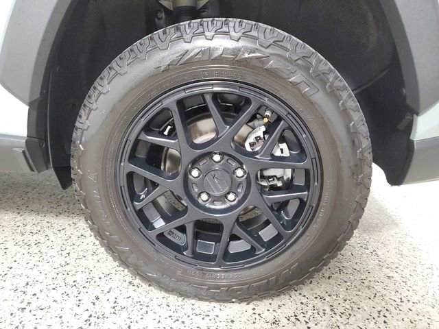 Used 2022 Toyota RAV4 XLE w/ Convenience Package image 8