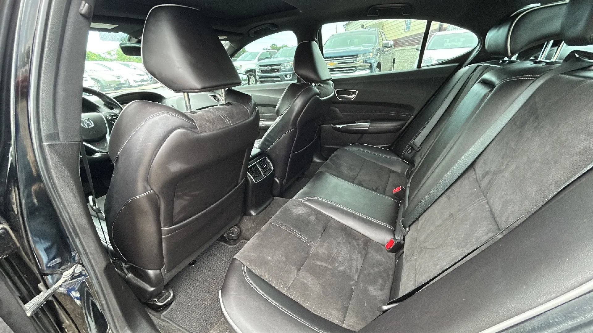Used 2018 Acura TLX V6 w/ Technology & A-SPEC Pkg FWD image 30