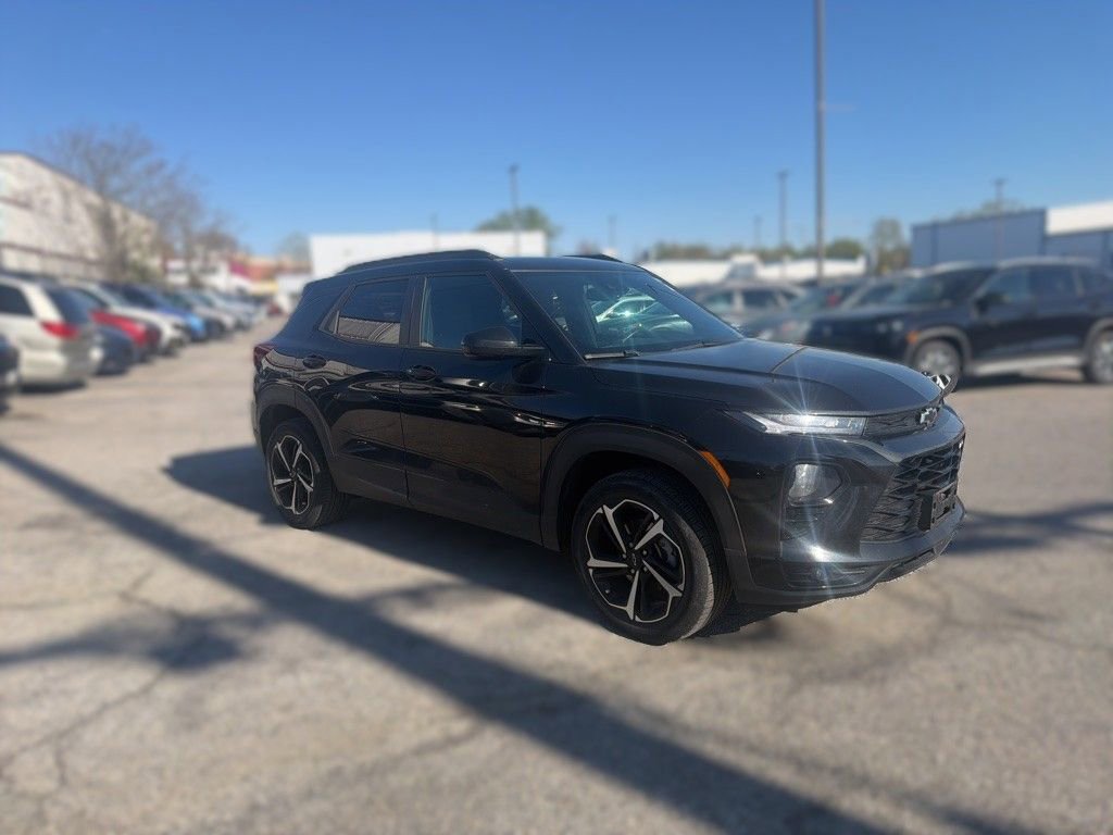 Used 2023 Chevrolet TrailBlazer RS w/ Convenience Package image 1