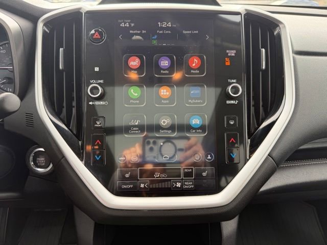 Used 2024 Subaru Ascent Limited w/ Technology Package image 16