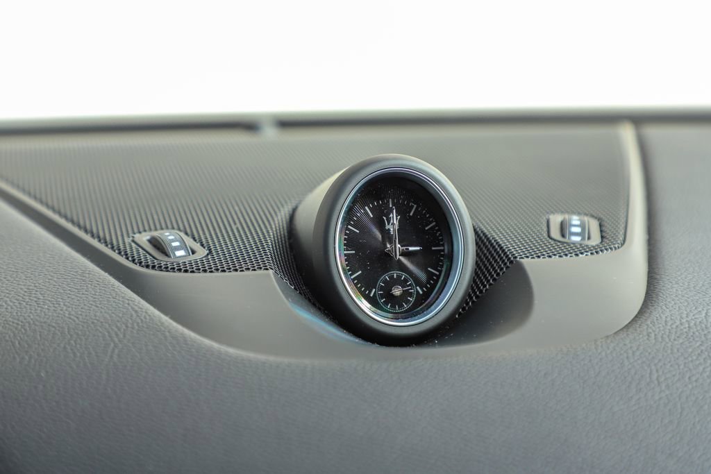 Used 2022 Maserati Levante GT image 34