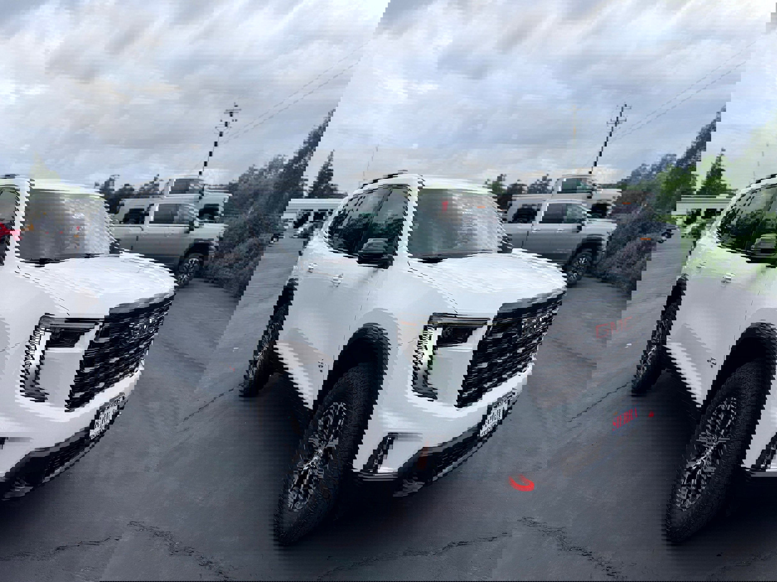 New 2026 GMC Acadia AT4 w/ LPO, Floor Liner Package image 3